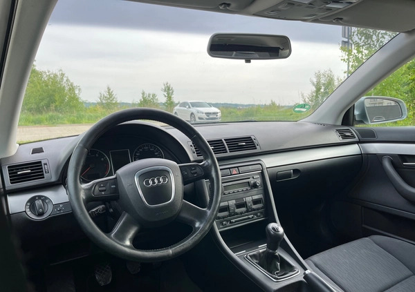 Audi A4 cena 25900 przebieg: 212000, rok produkcji 2006 z Rzeszów małe 92